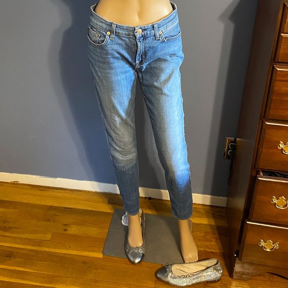 CLOSING 9/12 FOR MOVE!!   7 For All Mankind THE SKINNY Jeans Size 27 - Picture 2 of 8